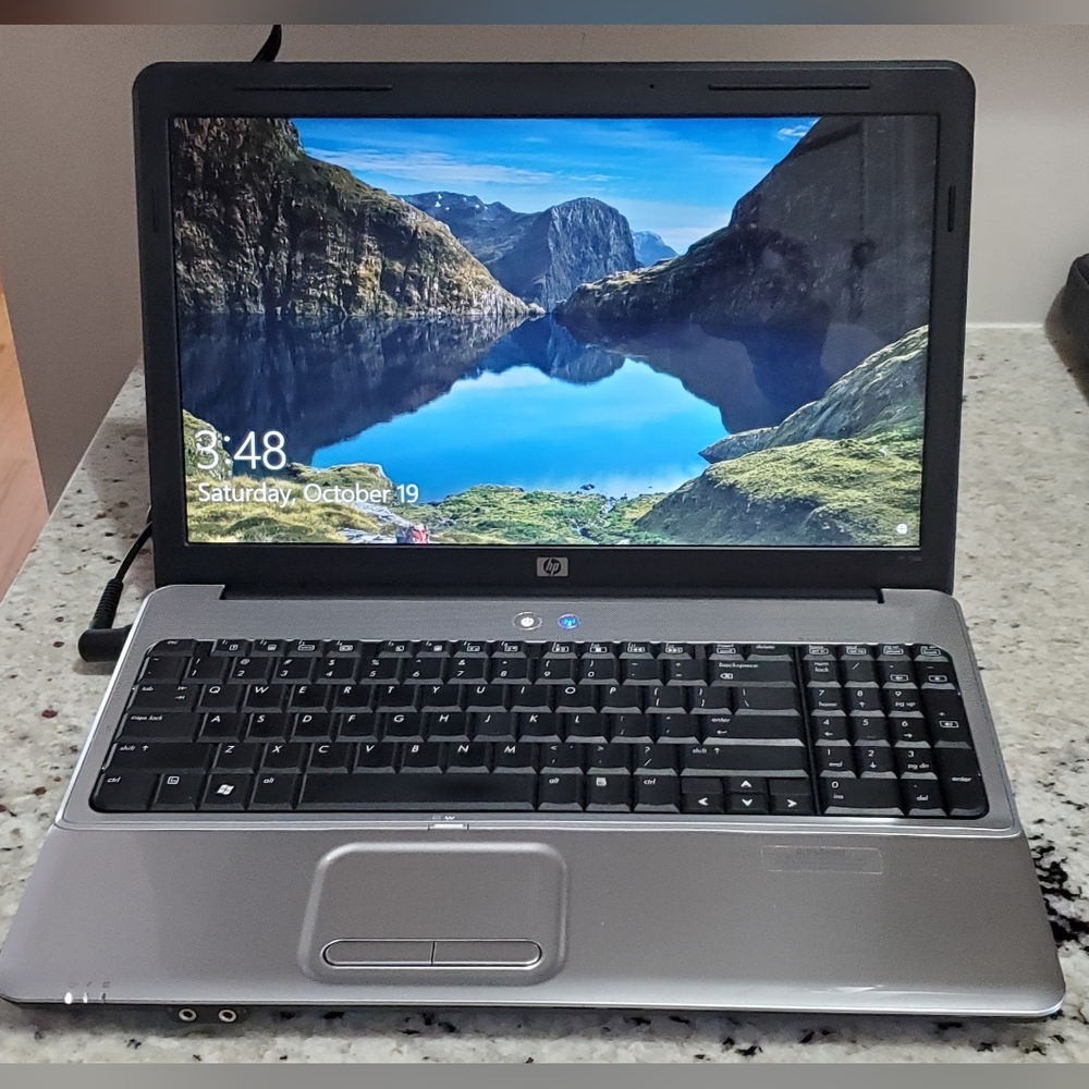 Windows 10 Pro - HP Laptop